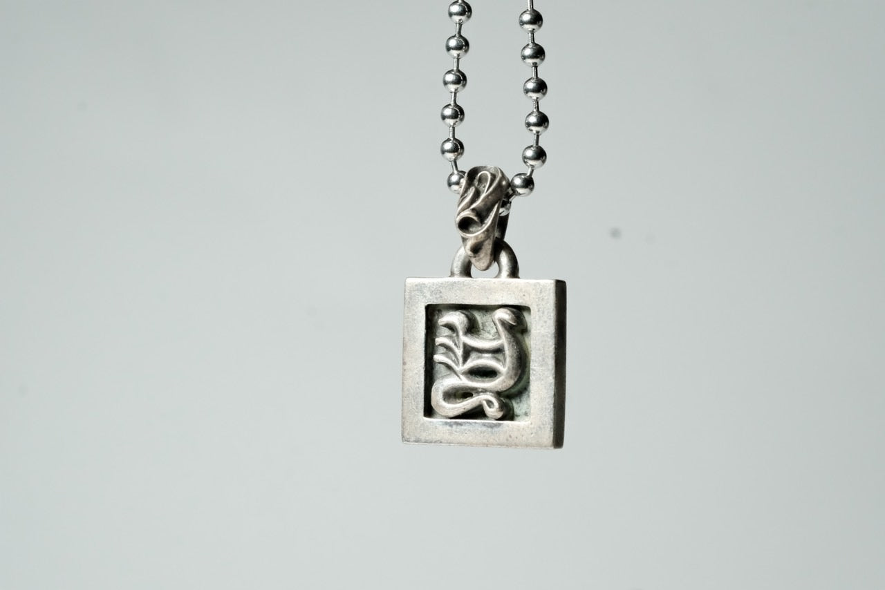 Chrome Hearts FRAMED LETTER Y pendant