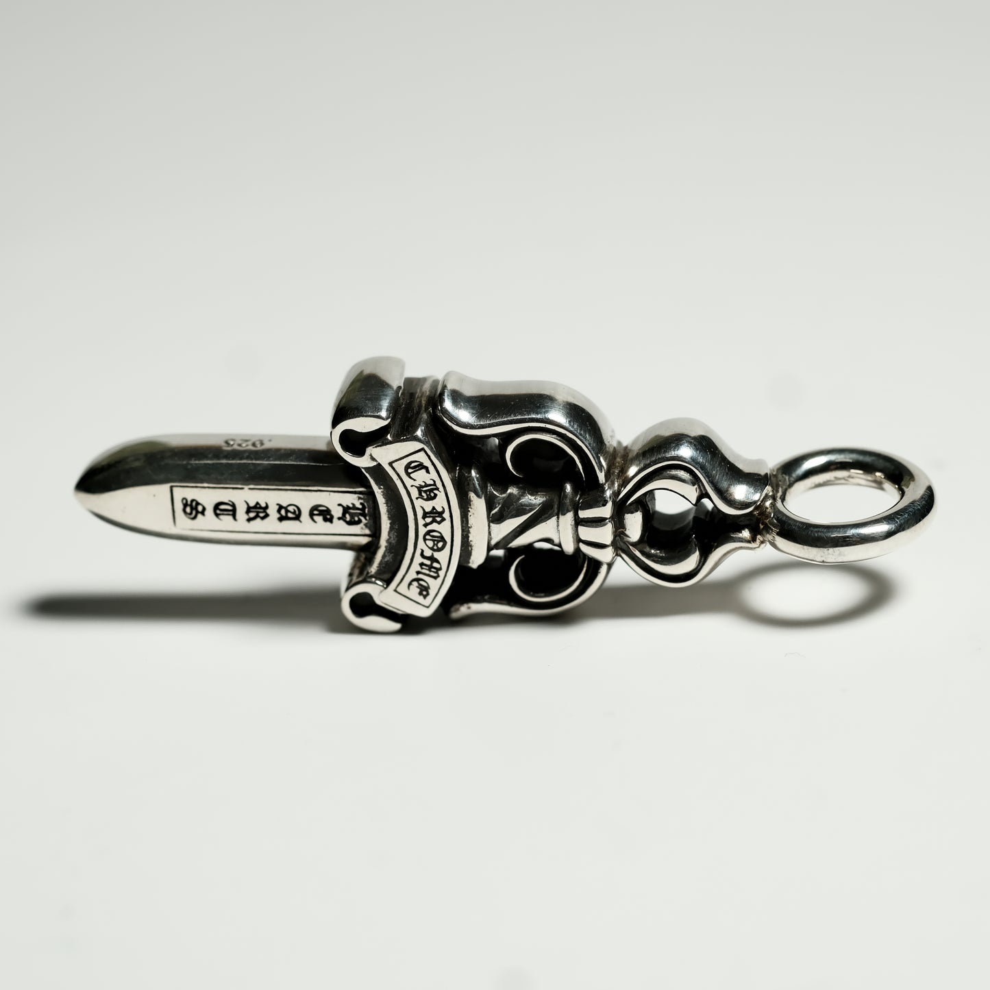 Chrome Hearts DOUBLE DAGGER pendant
