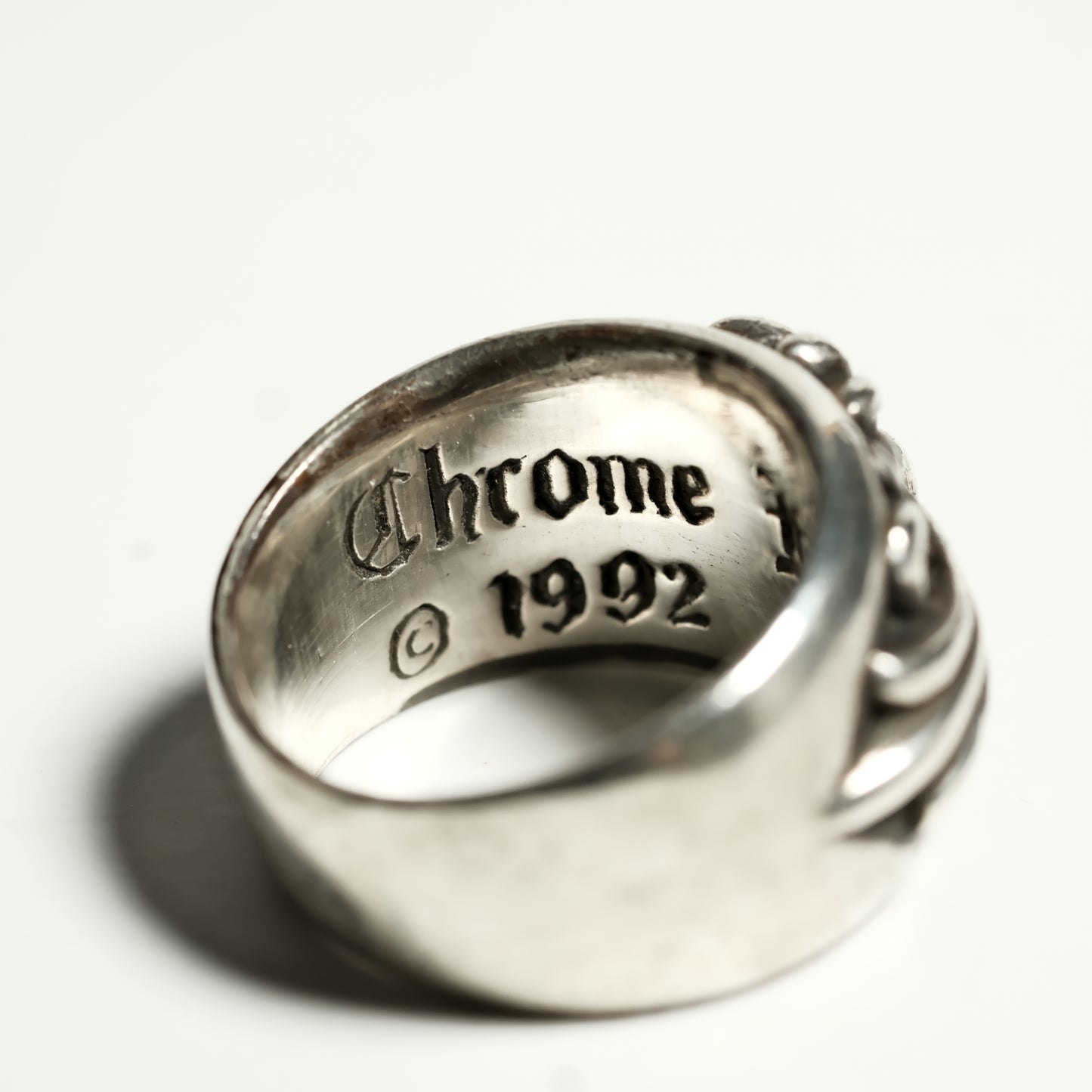 Chrome Hearts フローラルクロスリング