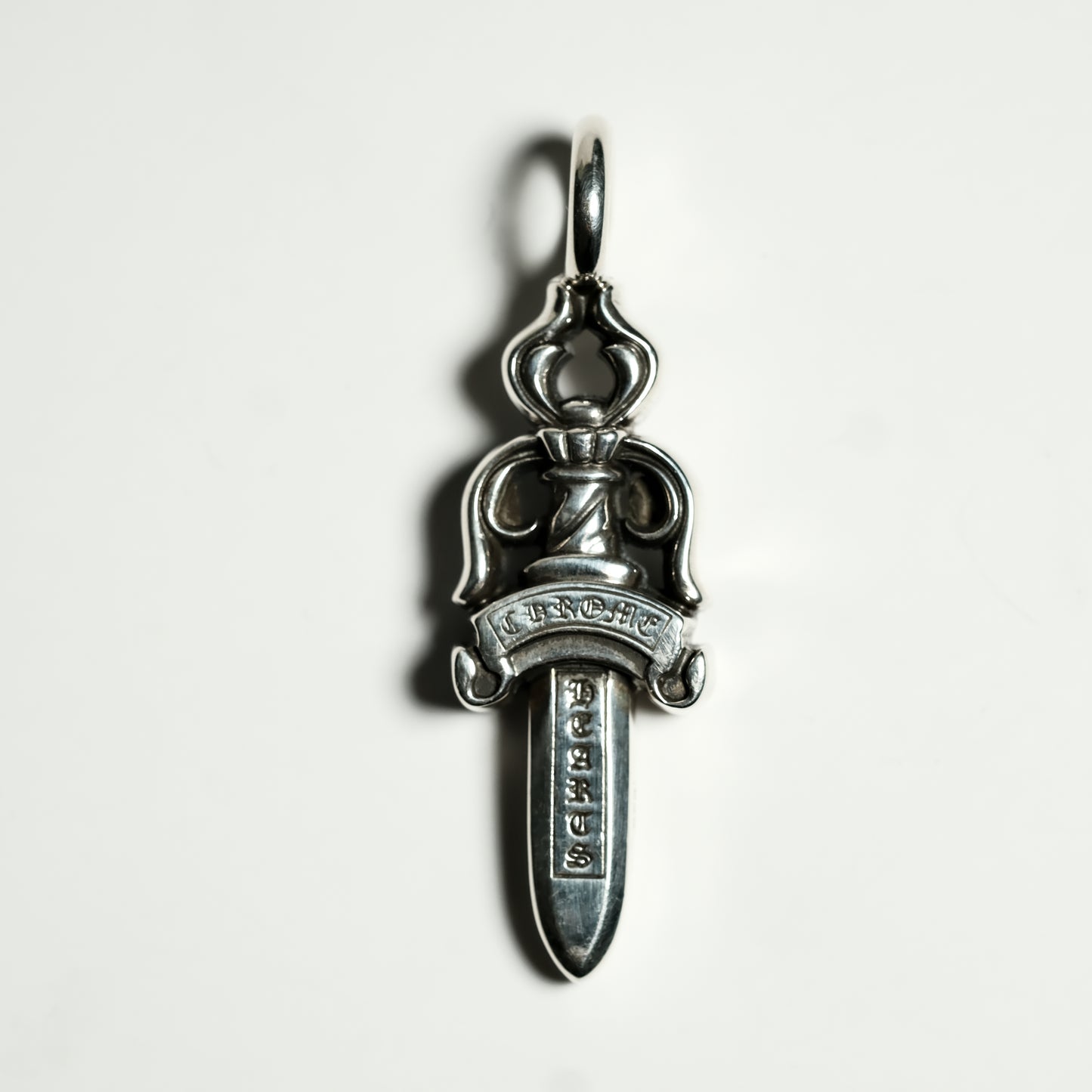 Chrome Hearts DOUBLE DAGGER pendant