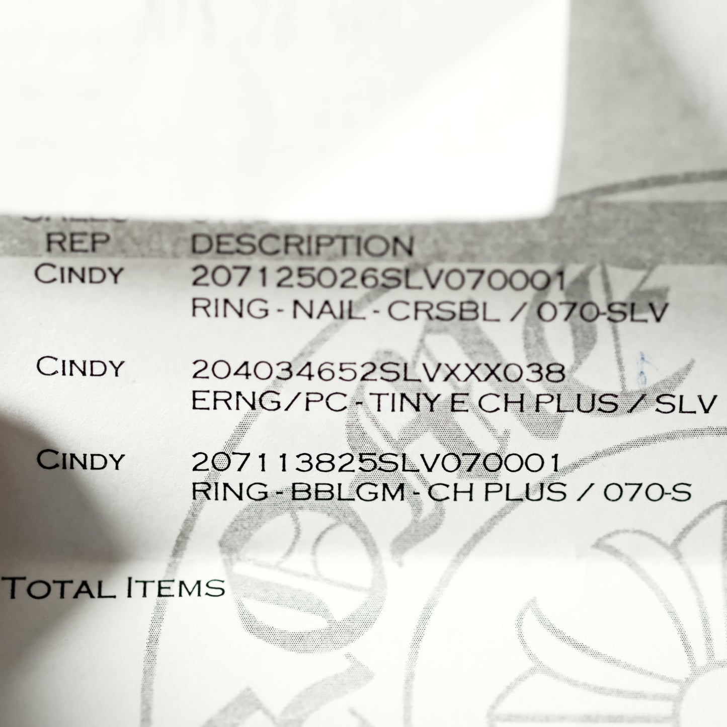 Chrome Hearts TINY E CH PLUS イヤリング