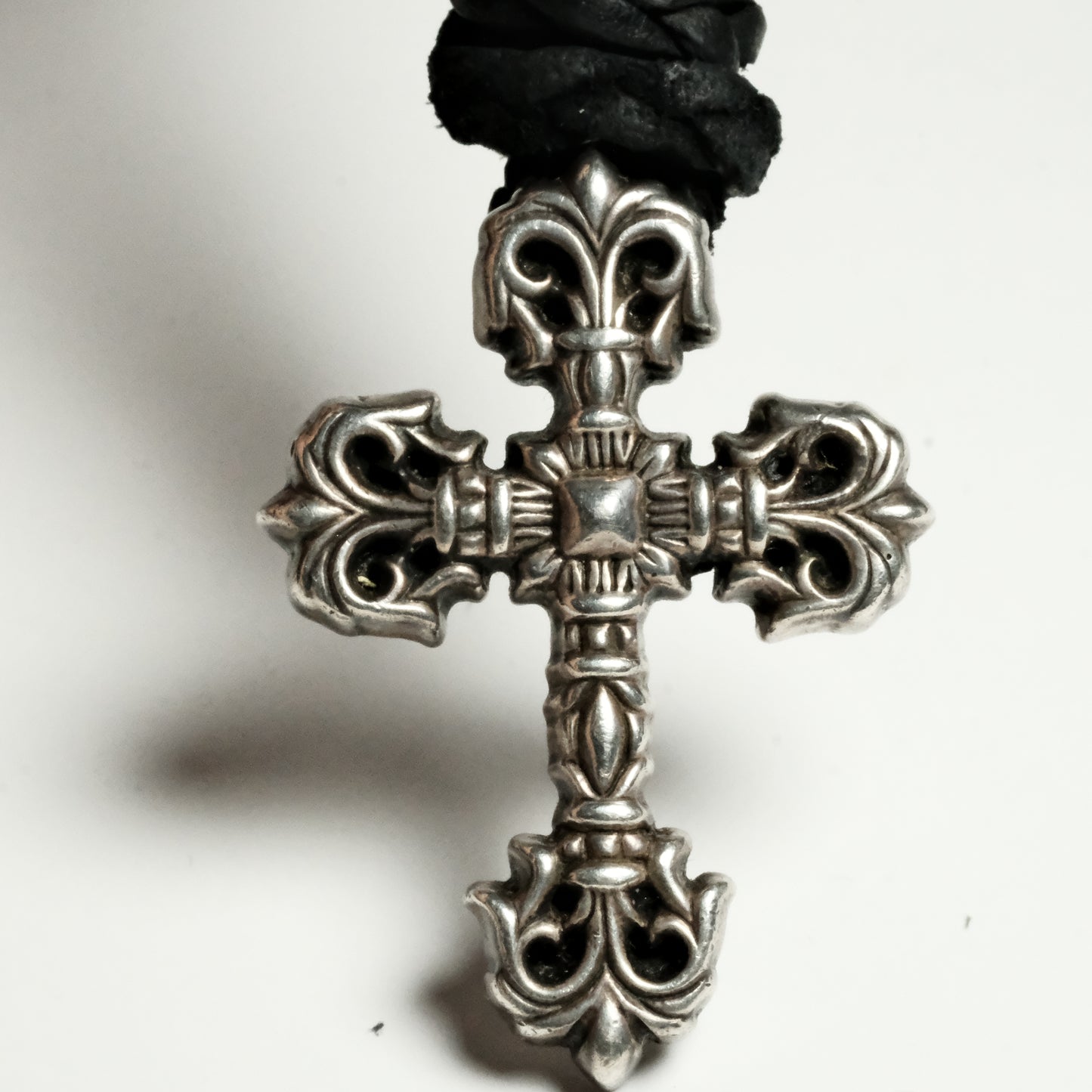 Chrome Hearts FILIGREE W LEATHER BRAID ネックレス