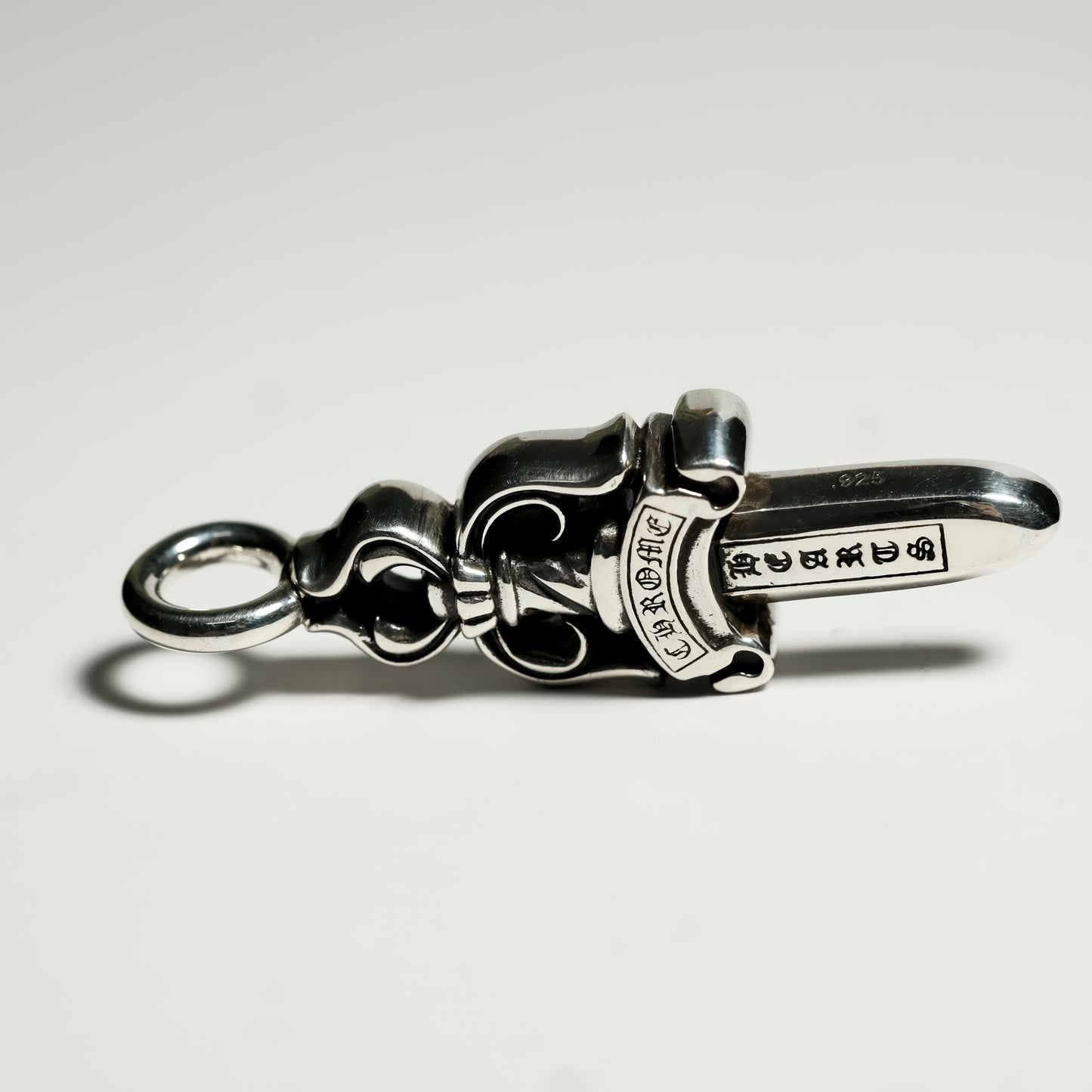 Chrome Hearts DOUBLE DAGGER pendant